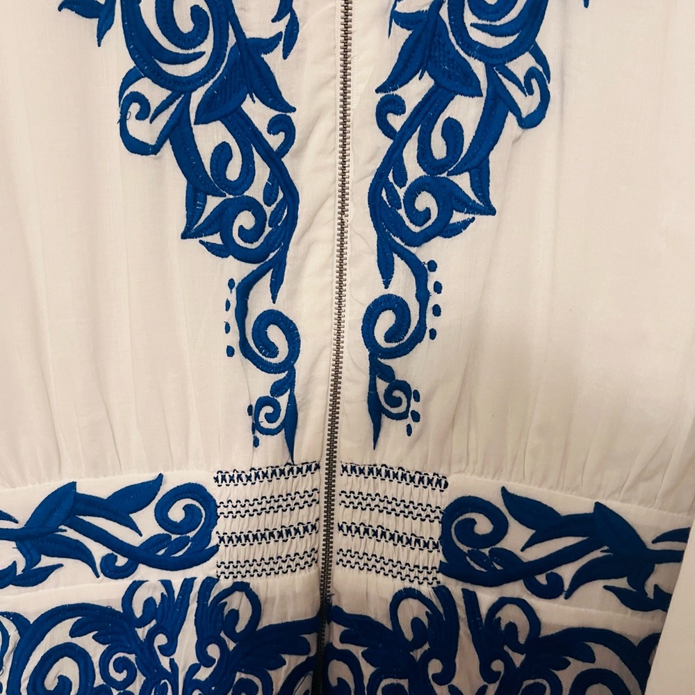 Alice+Olive Embroidered Blue and White Dress - Picture 8 of 16